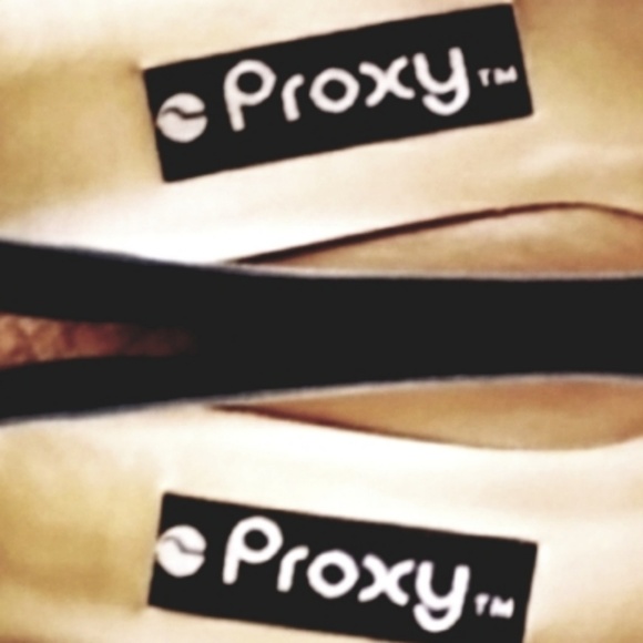 Heels - Picture 3 of 7